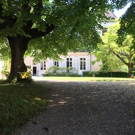 펜션 Charming 14th Century Village Chateau With Gardens And Outdoor Pool