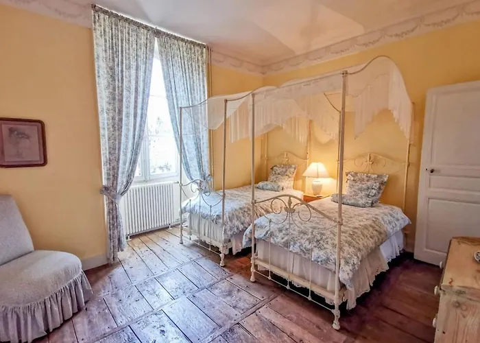 Charming 14th Century Village Chateau With Gardens And Outdoor Pool * Celles (Dordogne)